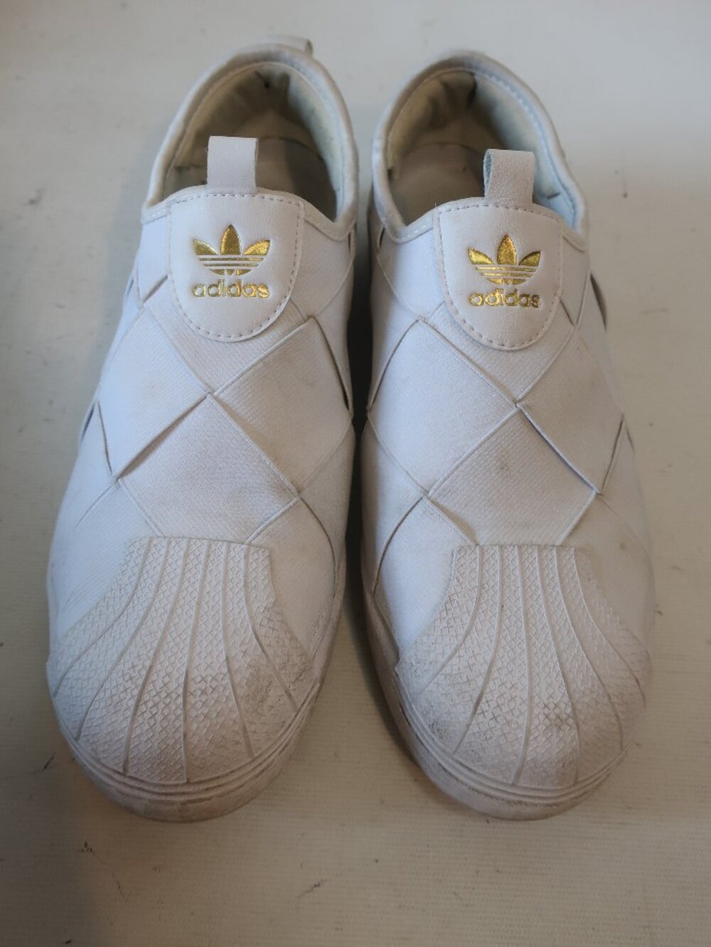 Womens Adidas White Superstar Criss-Cross Elastic Strap Slip-On Sneakers 8.5